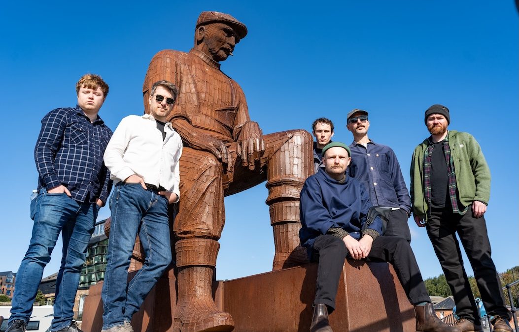 RNLI to Benefit From Hector Gannet Gig